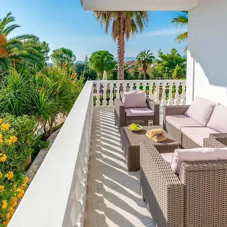 Silia Villa *